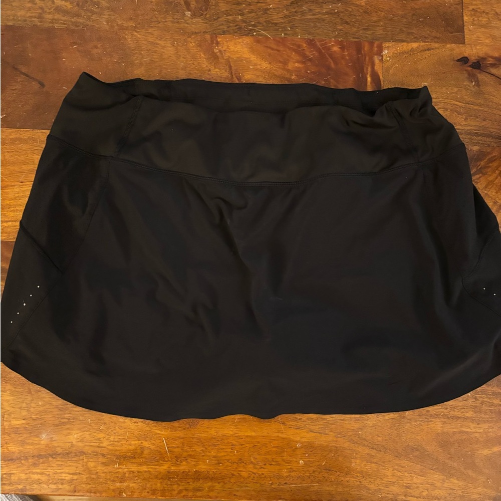 Athleta Run with it 14” skort